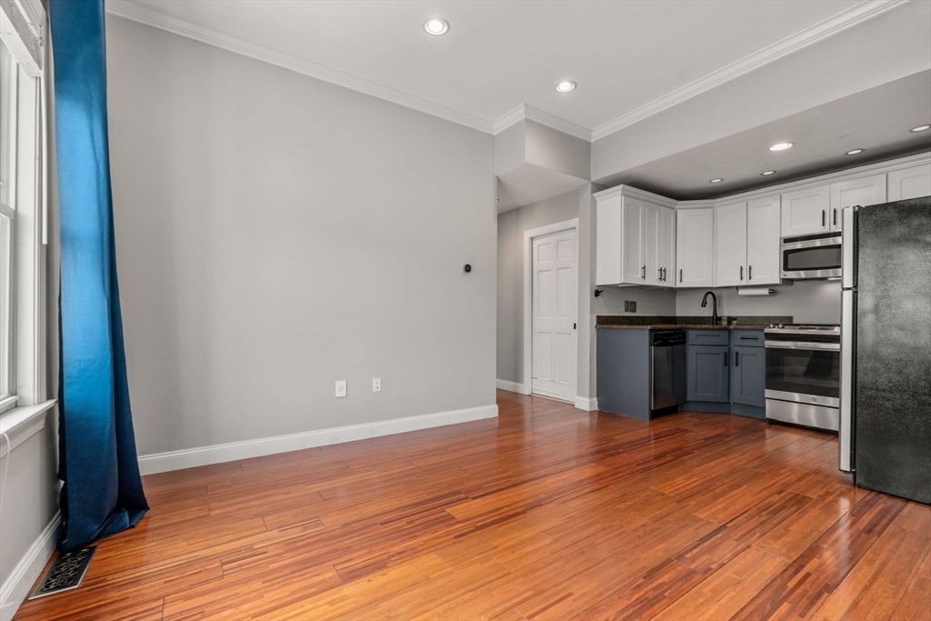 499 Sumner St. # 1 Unit: 1-1