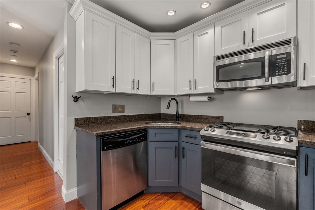 499 Sumner St. # 1 Unit: 1-1