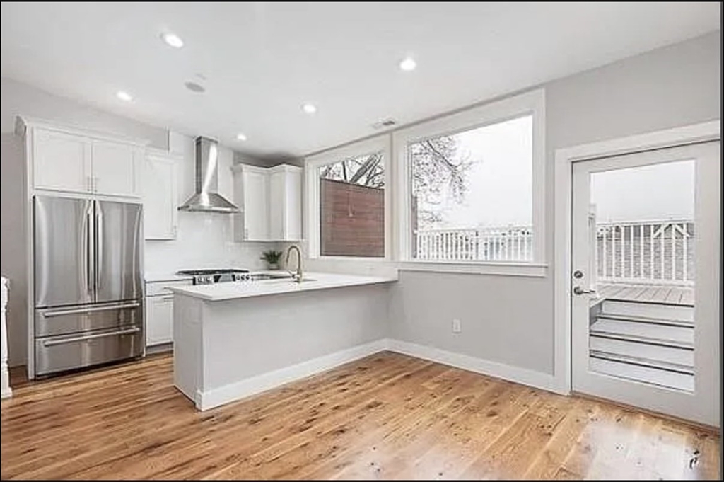 182 W 7th Unit: PH3