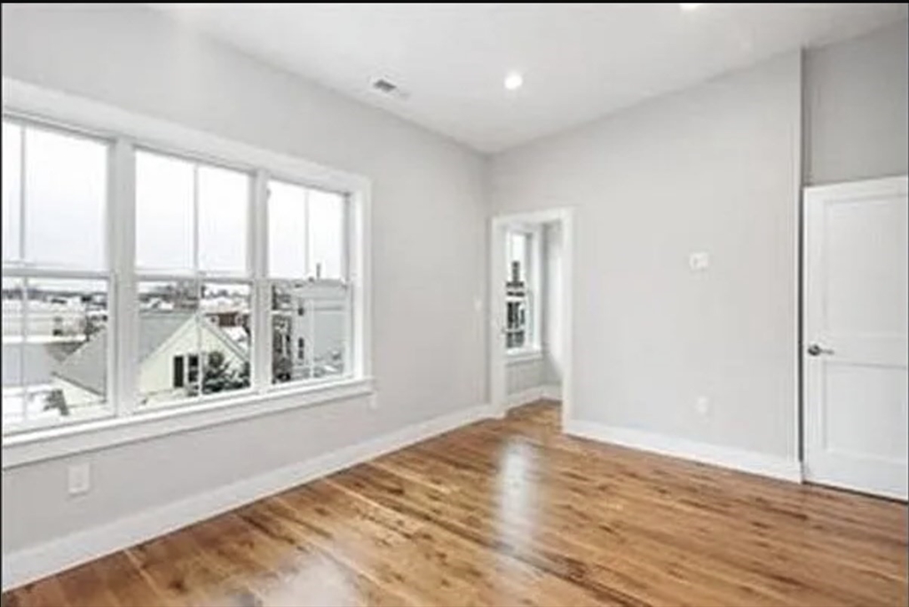 182 W 7th Unit: PH3