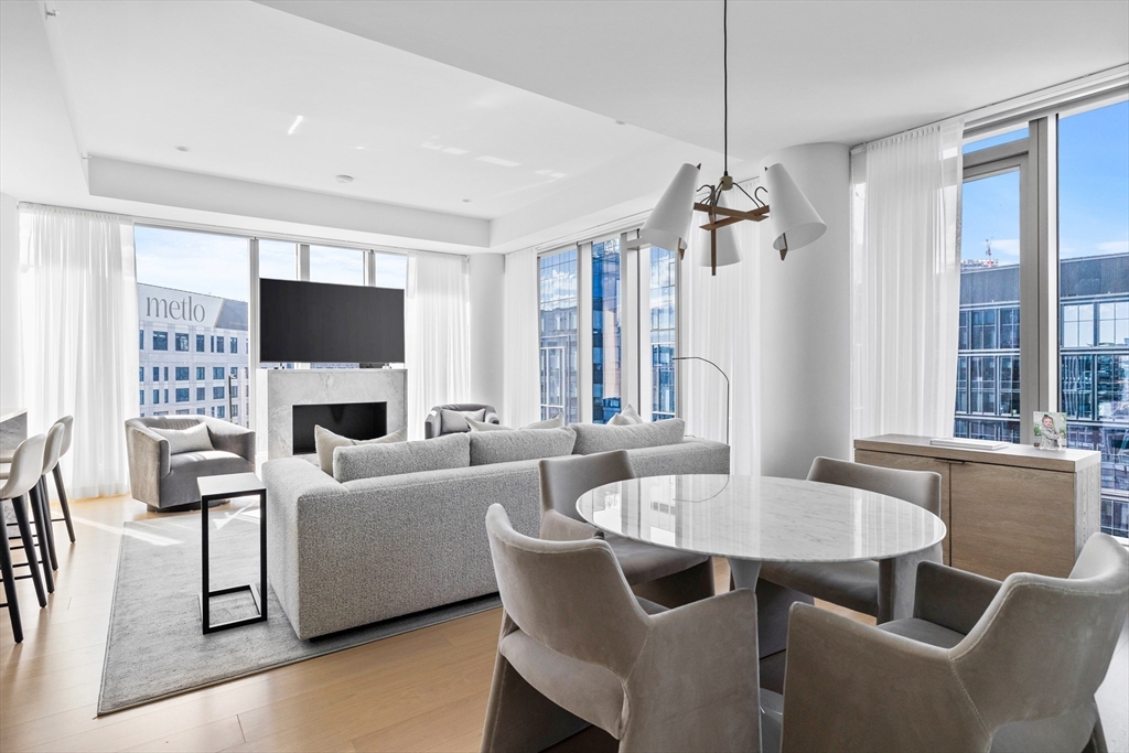 135 Seaport Boulevard Unit: PH1C