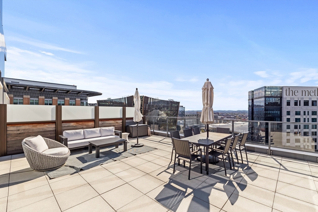 135 Seaport Boulevard Unit: PH1C
