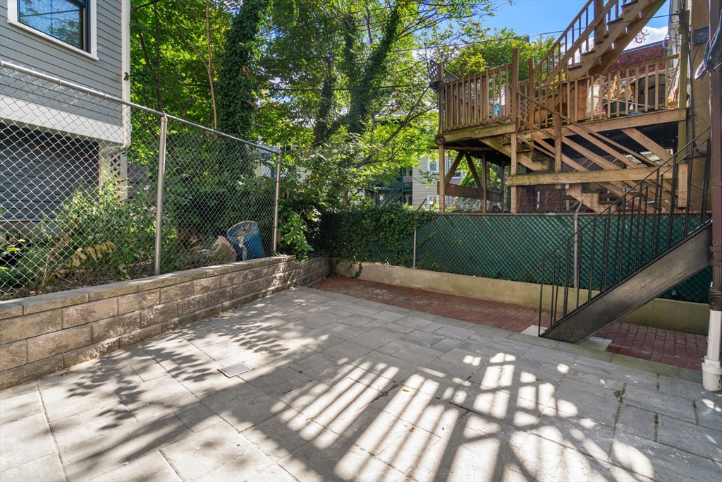 291 Meridian St. # 1