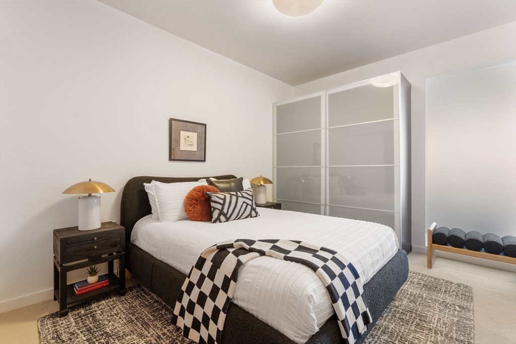 346 Congress Street # 516