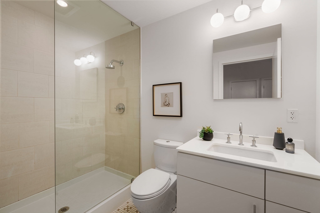 346 Congress Street # 516