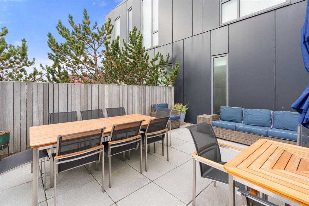 346 Congress Street # 516
