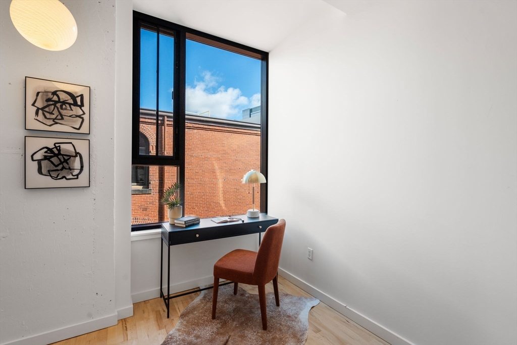 346 Congress Street # 516