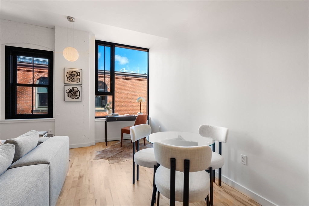 346 Congress Street # 516