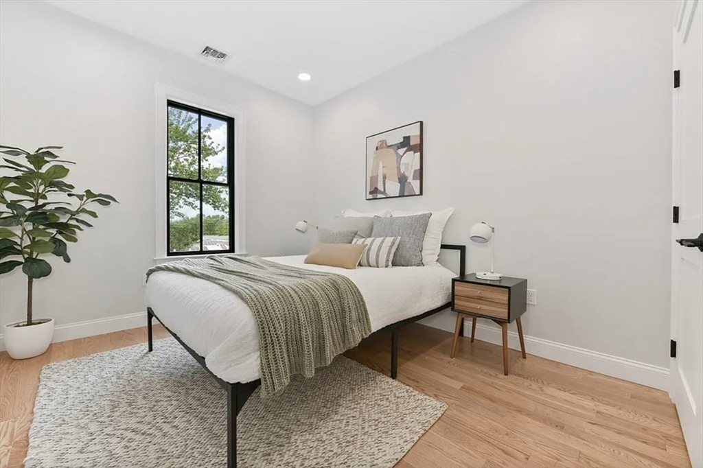 66 Wordsworth St. PH