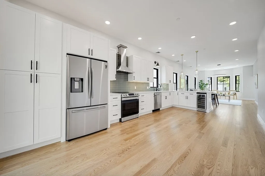 66 Wordsworth St. PH