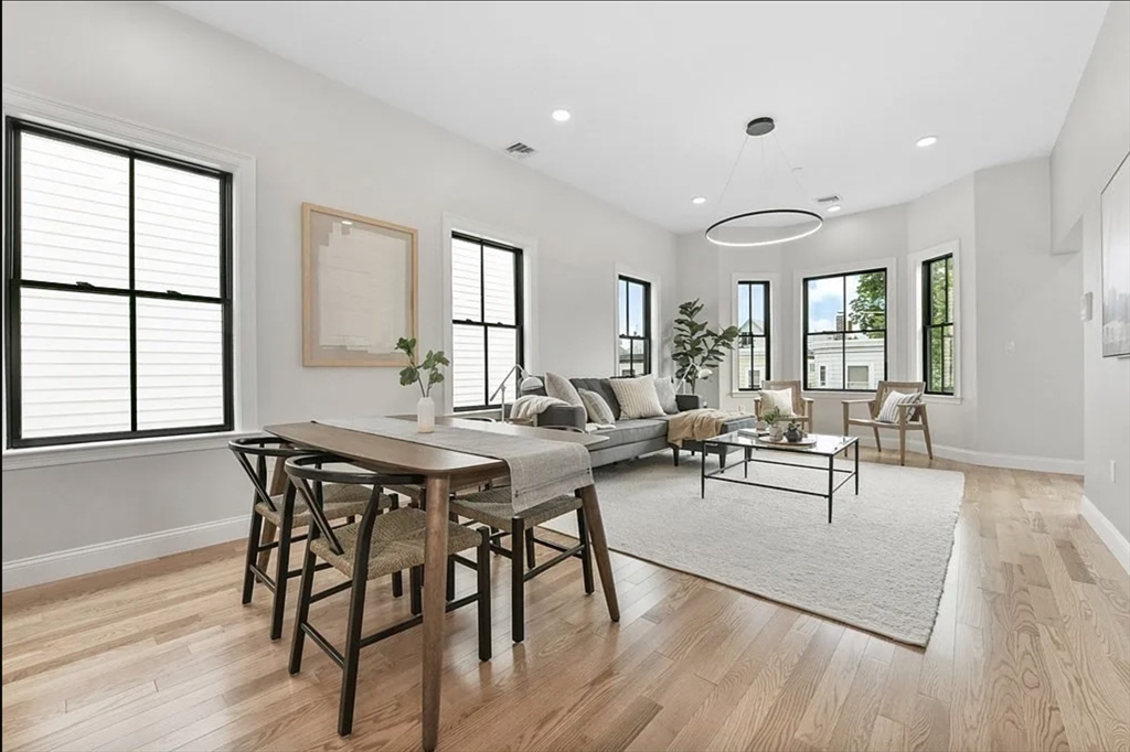 66 Wordsworth St. PH