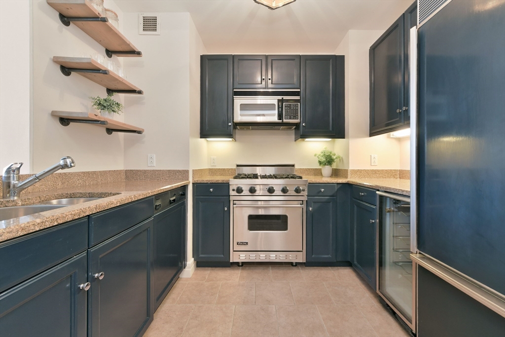 2 Avery St # 21A
