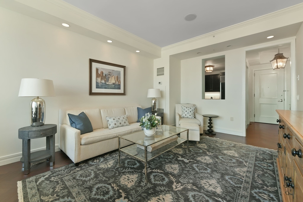 2 Avery St # 21A