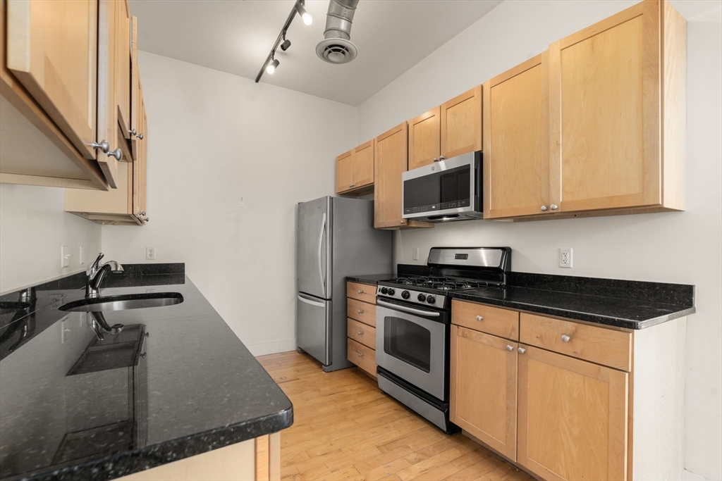 25 Osgood St. # 14