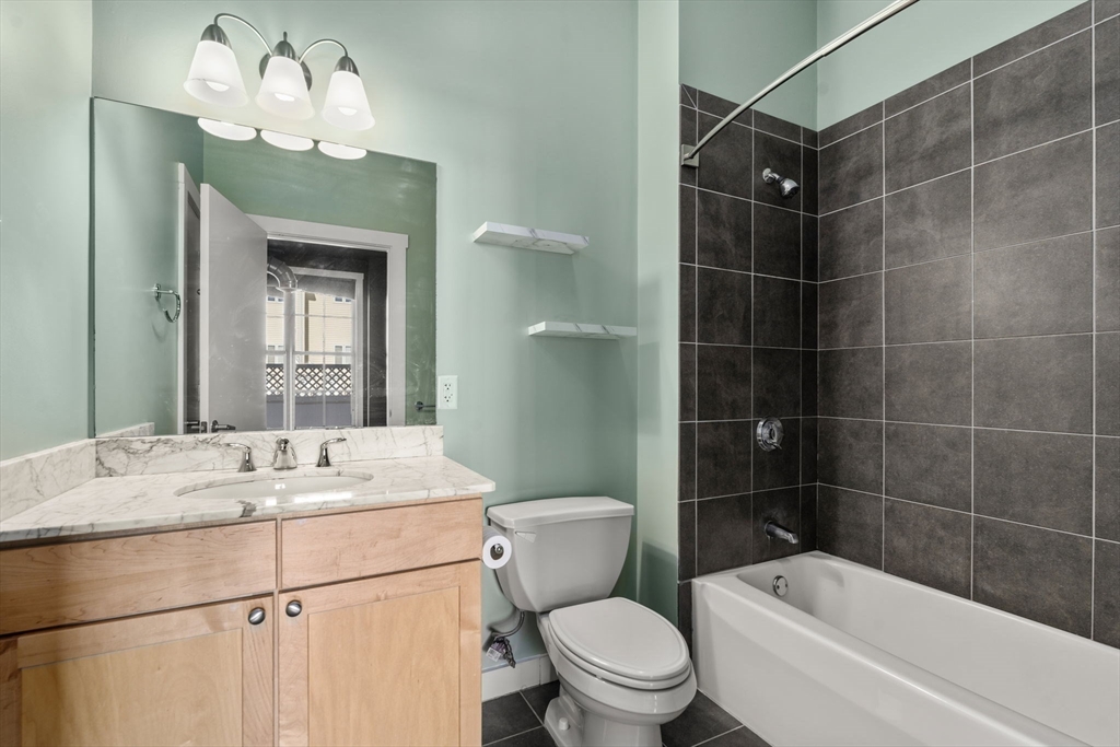 25 Osgood St. # 14