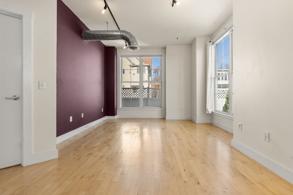 25 Osgood St. # 14
