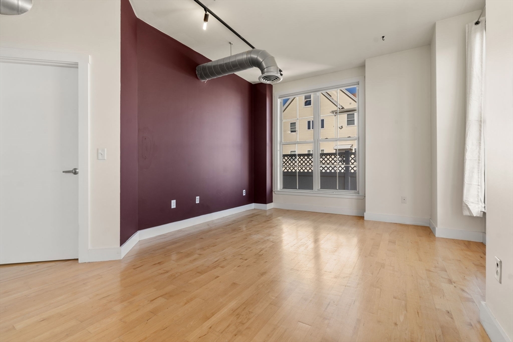 25 Osgood St. # 14