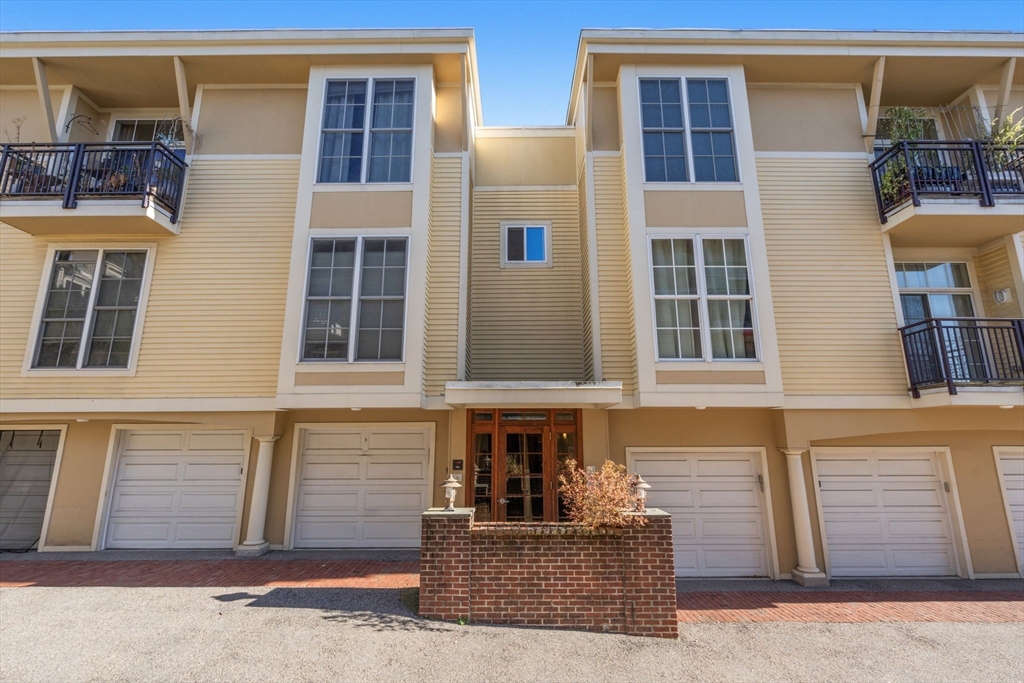 25 Osgood St. # 14