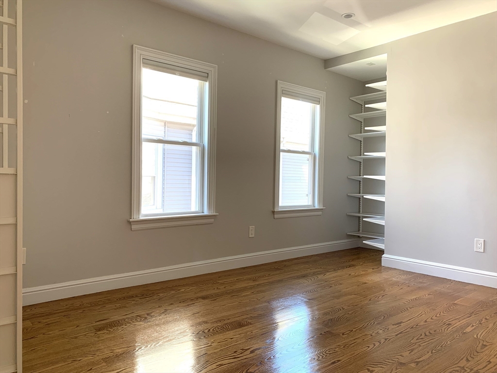 16 Princeton St # 16