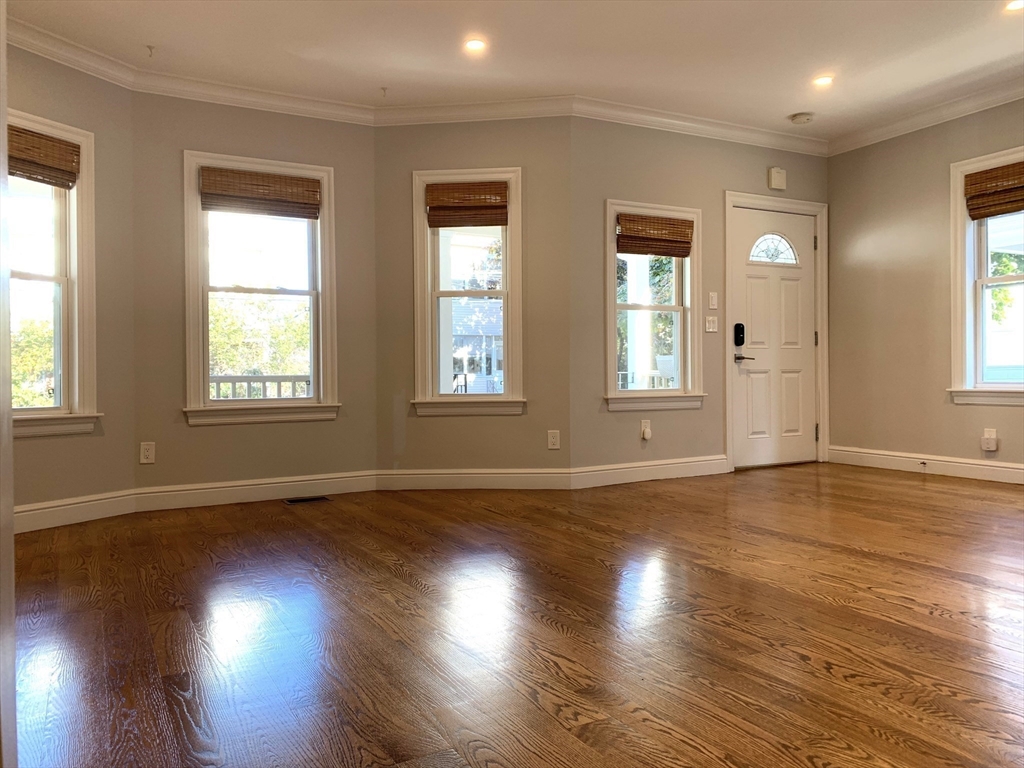 16 Princeton St # 16