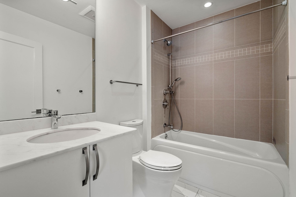 121 W Newton Street # 1