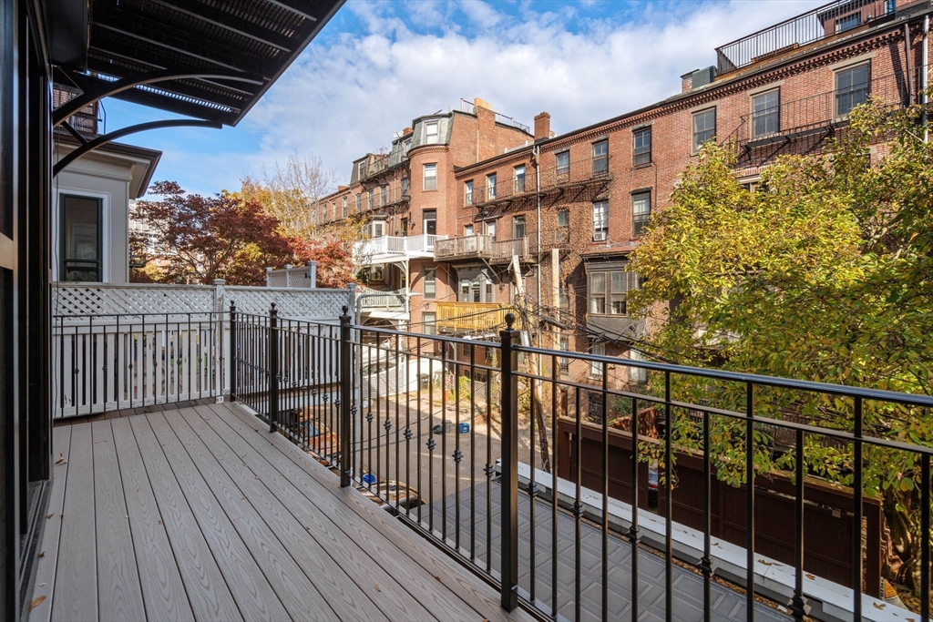 121 W Newton Street # 1