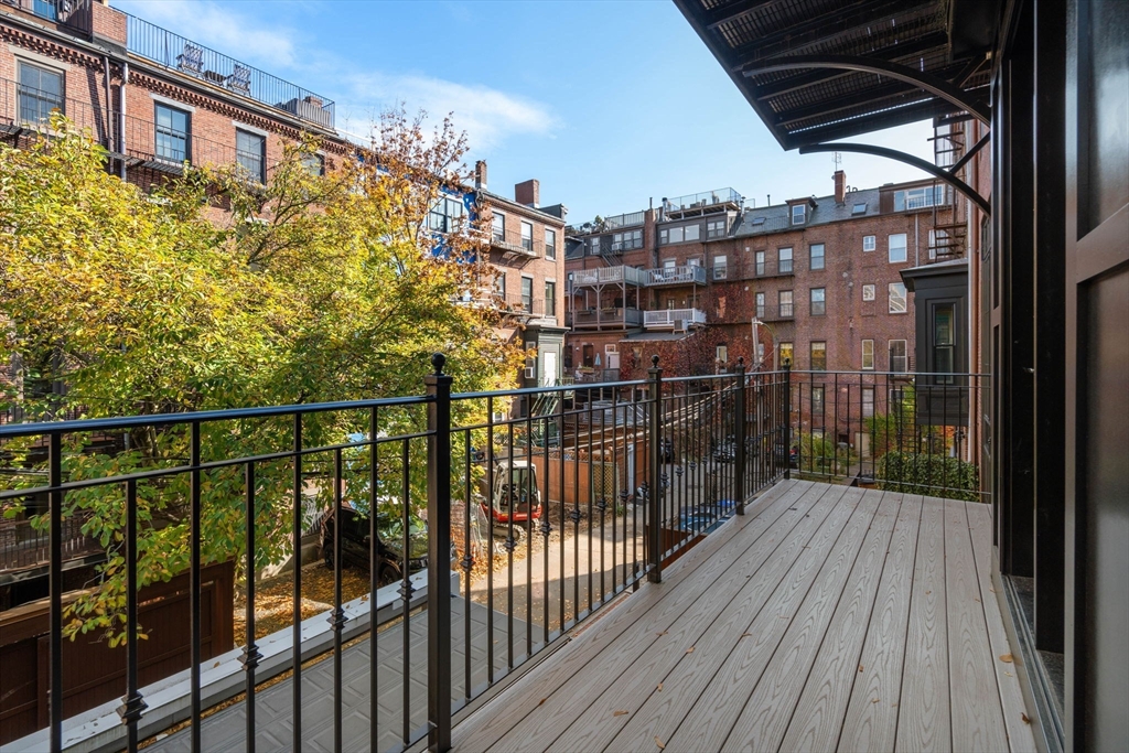 121 W Newton Street # 1