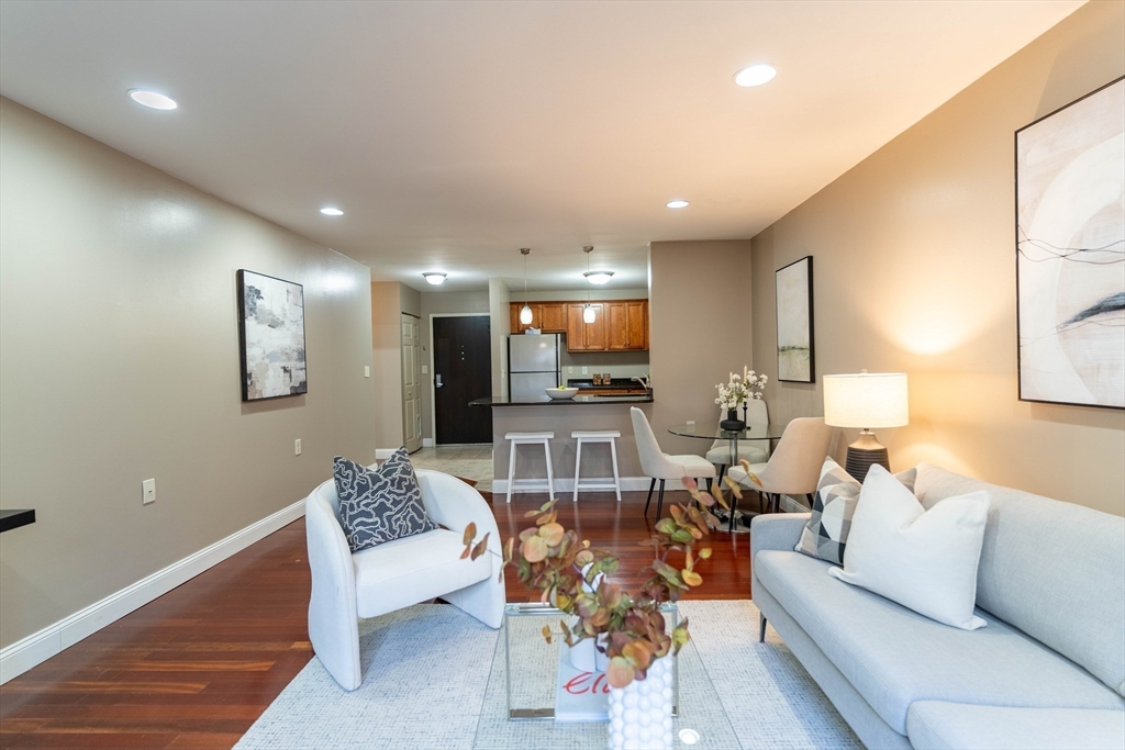 20-30 Daniels St # 103