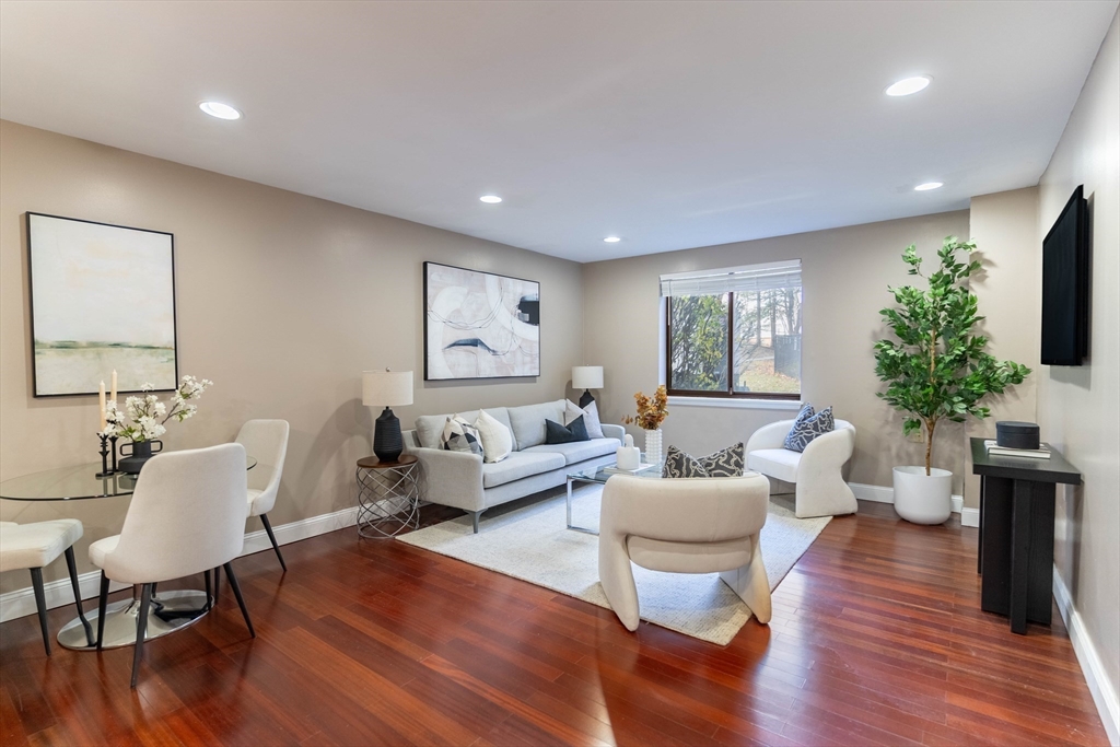 20-30 Daniels St # 103