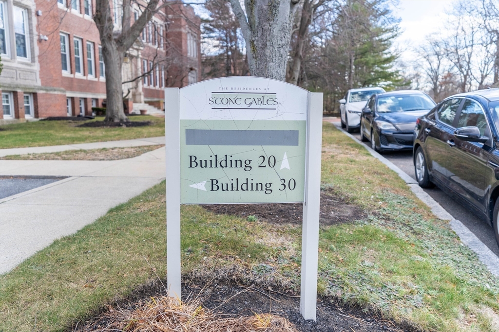 20-30 Daniels St # 103
