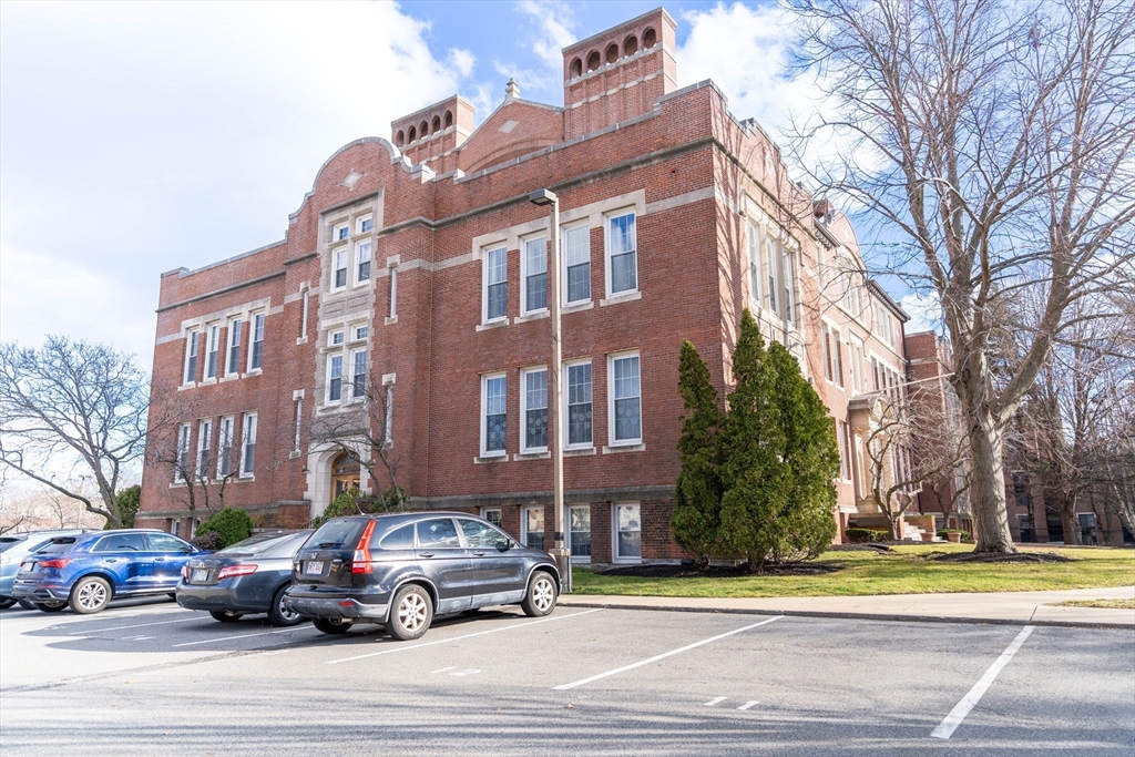 20-30 Daniels St # 103