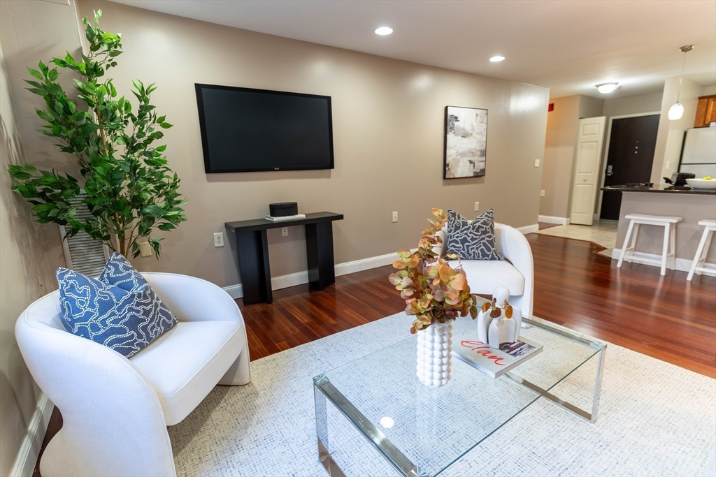 20-30 Daniels St # 103