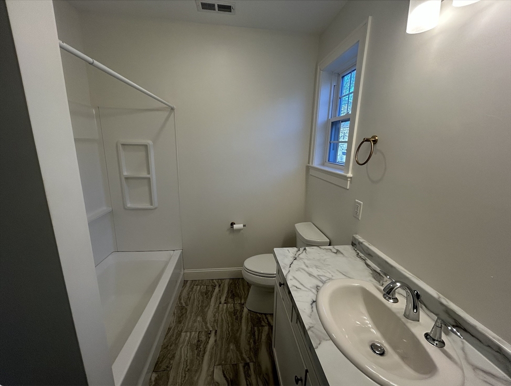 21 Laurel St. # 2