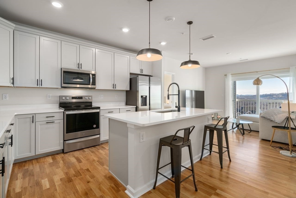 4 Stratton Dr. # 308