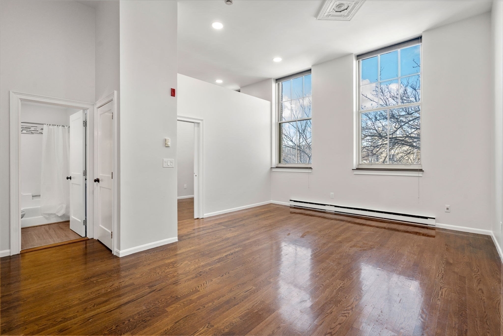 350 W 4th St. # 207