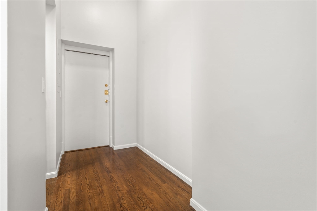 350 W 4th St. # 207
