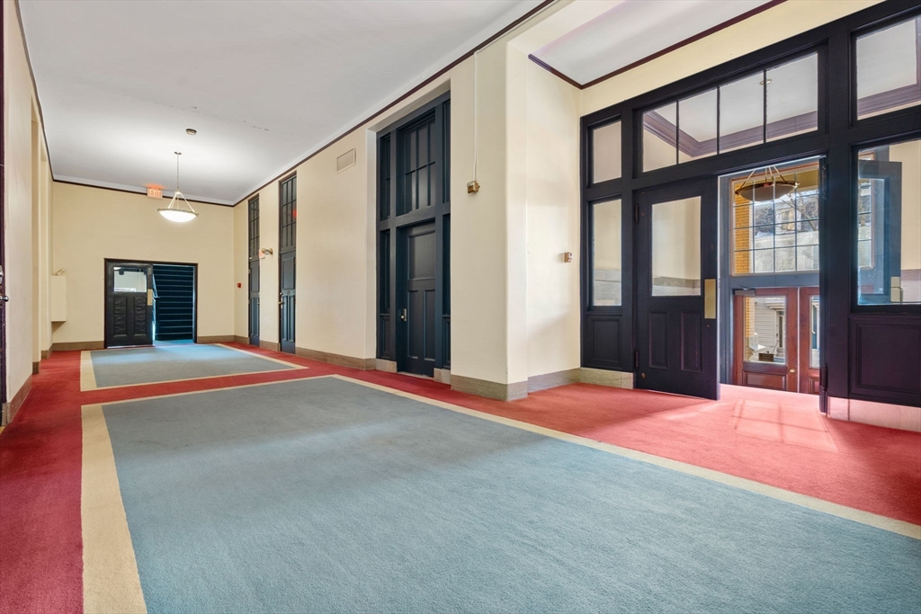 350 W 4th St. # 207