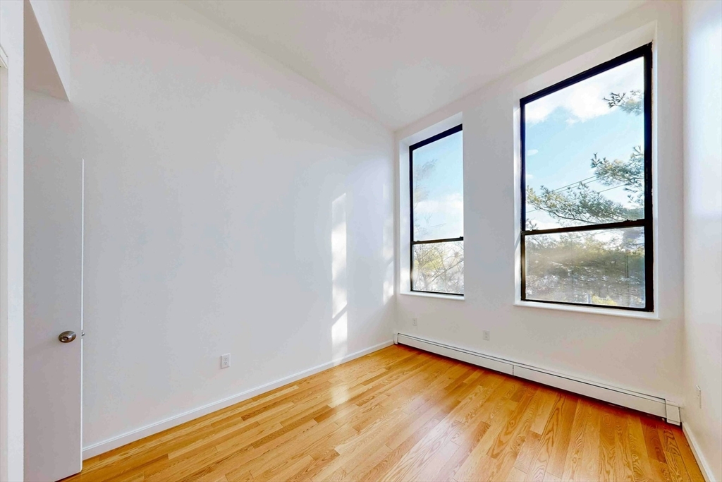 80 Beaumont St # 207