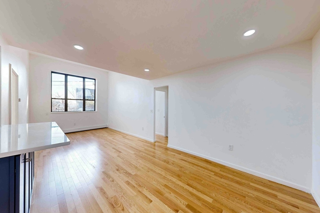 80 Beaumont St # 207