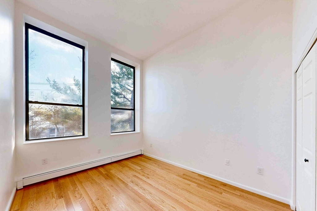 80 Beaumont St # 207