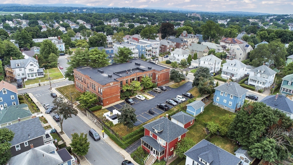 80 Beaumont St # 207