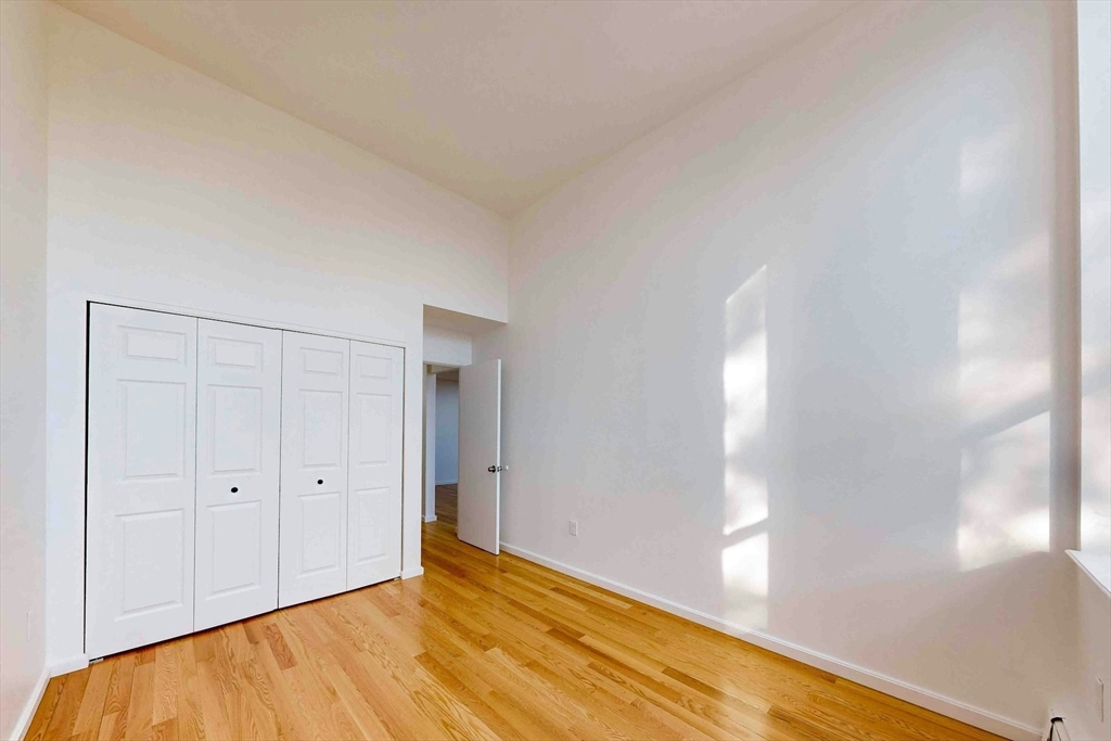 80 Beaumont St # 207