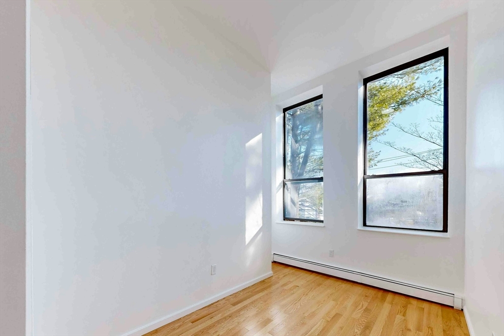 80 Beaumont St # 207