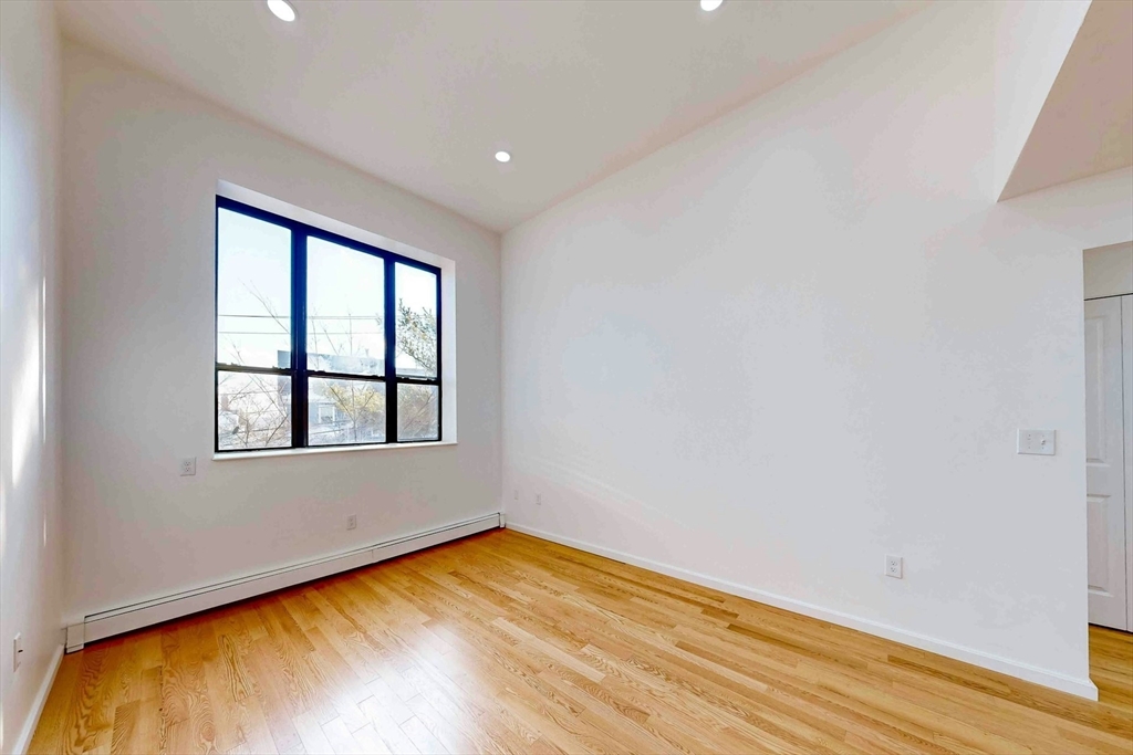 80 Beaumont St # 207