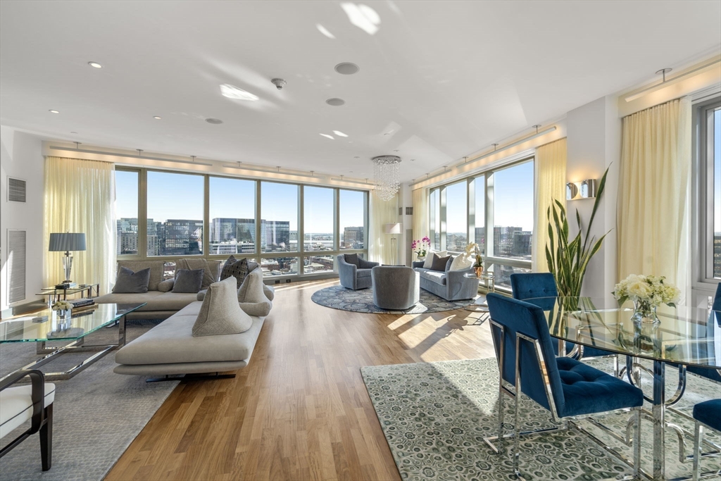 500 Atlantic Ave # 17K