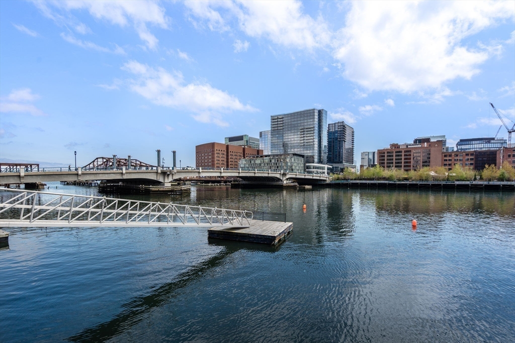 500 Atlantic Ave # 17K