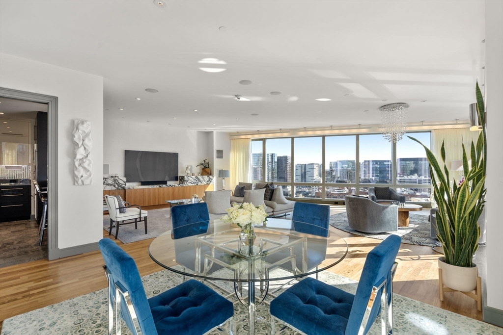 500 Atlantic Ave # 17K