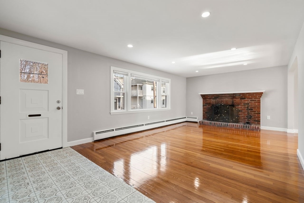 11 Hadley St # 11