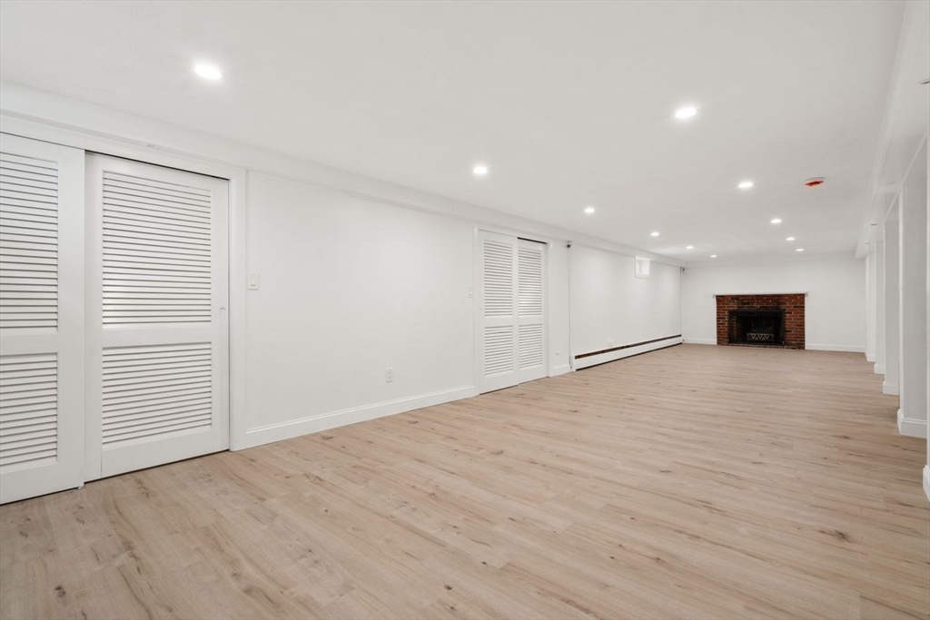 11 Hadley St # 11
