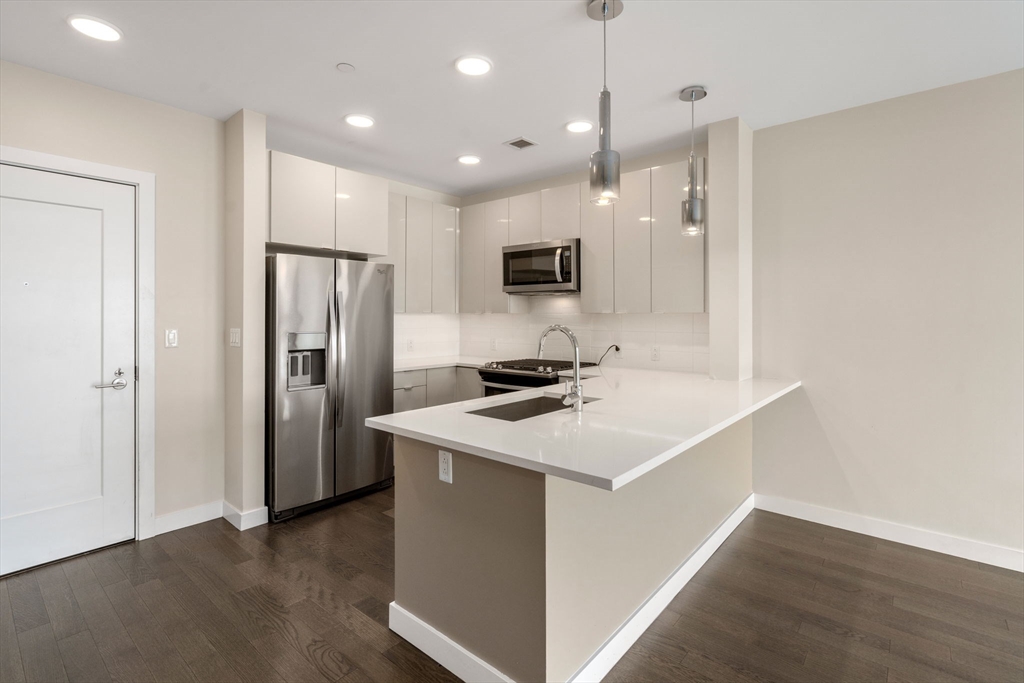 65 Lewis St. # 211